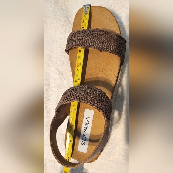 **NEW**STEVE MADDEN SIZE 9 SEE PICS FOR MEASUREMENTS - Picture 5 of 11